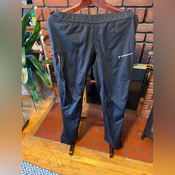 Peak performance tracking pants size L like new - Picture 1 of 6
